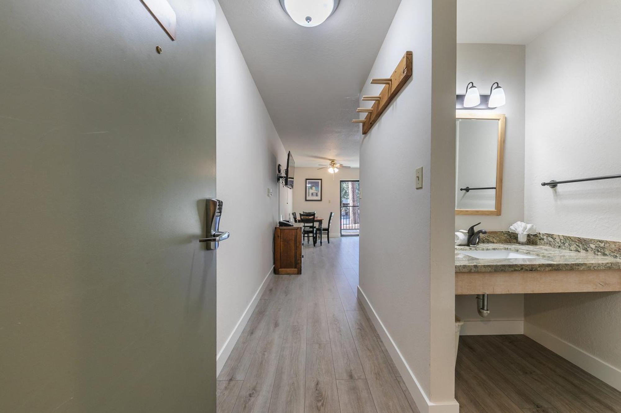 King Studio 2Nd Floor #234 At Donner Lake Village トラッキー エクステリア 写真